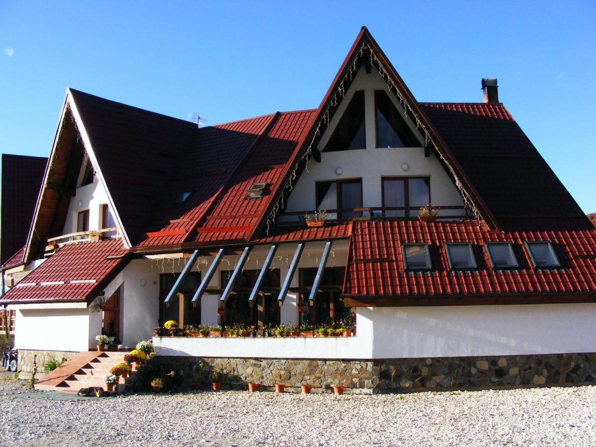 Pensiunea Rasnov Exteriör bild