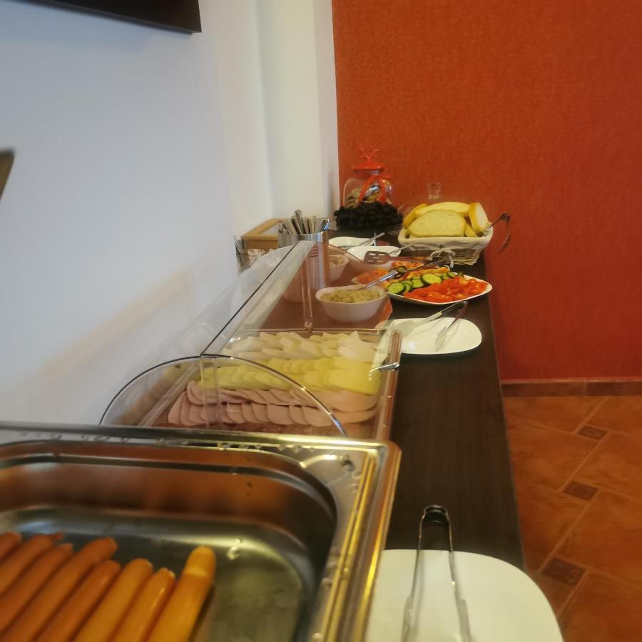 Pensiunea Rasnov Exteriör bild